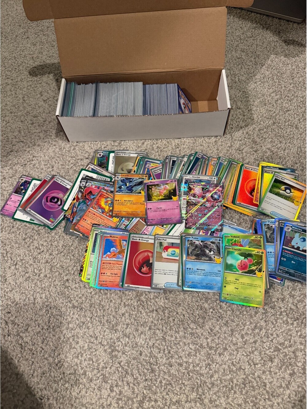 Pokemon Bulk Cards 700+ Cards 30th Anniversay, Ascended Hereos, Pitch Black, etc